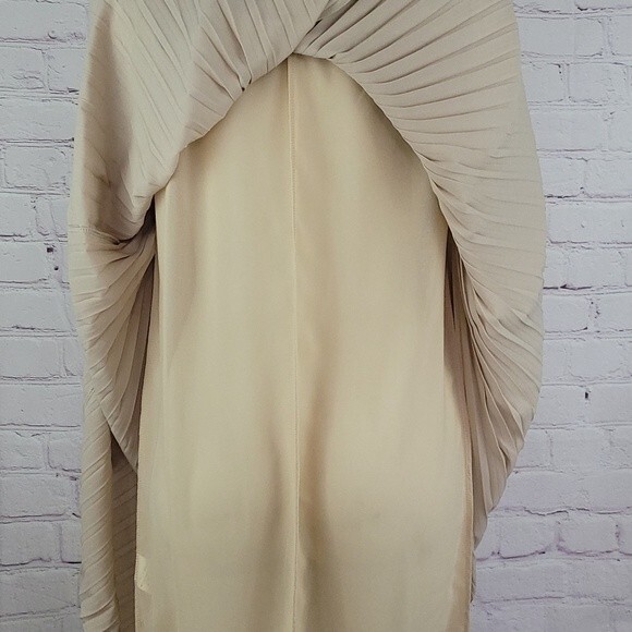 Magari Taupe Pleated Sleeveless Dress with Sequins Top. Size Large. - Picture 10 of 13